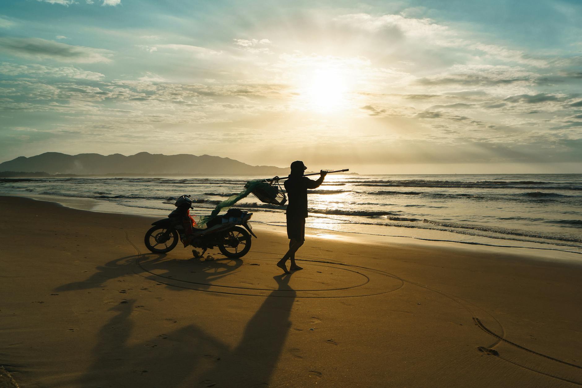 Hình minh họa phân tích chiến thuật bóng đá trước giờ bóng lăn